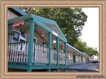 Budget Inn นอร์ธคิงส์ทาวน์ ภายนอก รูปภาพ